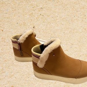 Tommy Hilfiger Claudia Boot Size 5